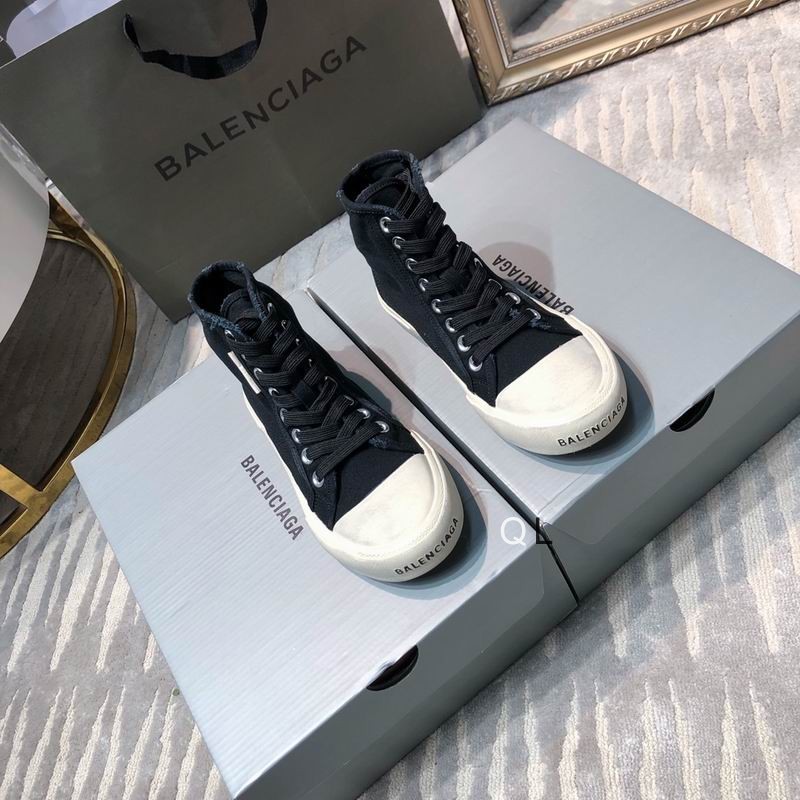 Balenciaga Men's Shoes 38